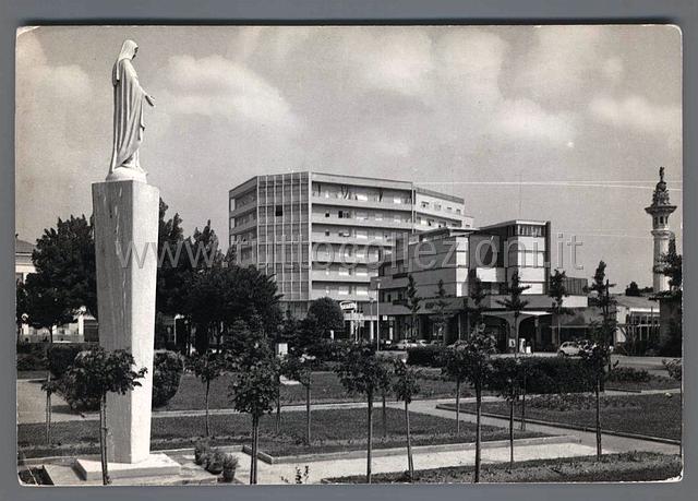 Collezionismo di cartoline postali